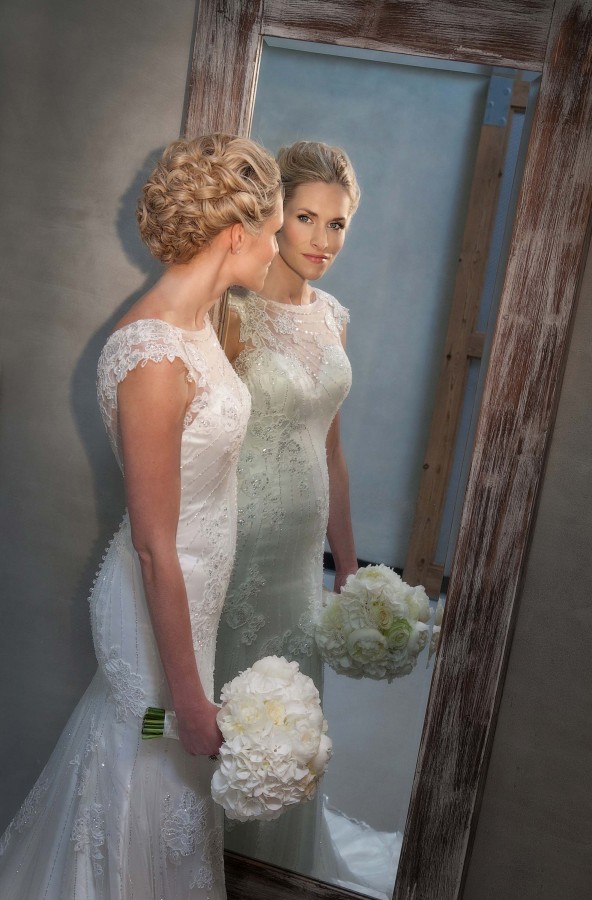 Elegant curled up style 1